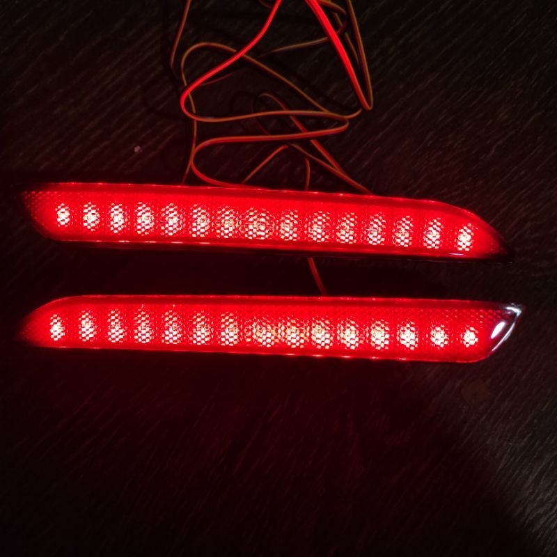 lampu mata kucing reflektor bumper belakang honda all new jazz 2014 sampai 2022 nyala merah 2021 2020 2019 2018 2017 2016 2015