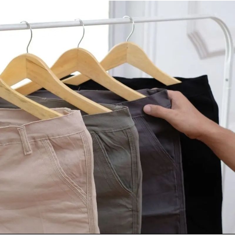 CELANA CHINO PENDEK PRIA WARNA HITAM,MOCCA,CREAM,ABU, HIJAU ARMY CELANA CASUAL CELANA DISTRO KEREN
