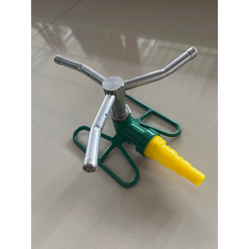 Sprinkler Air Putar Pertanian Besi