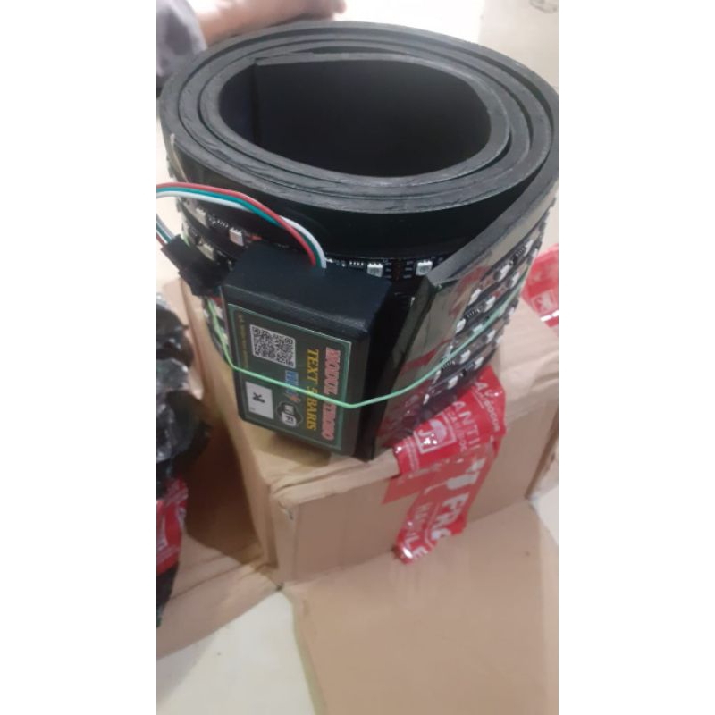 Strobo kaca depan. strobo text 5 baris 140cm