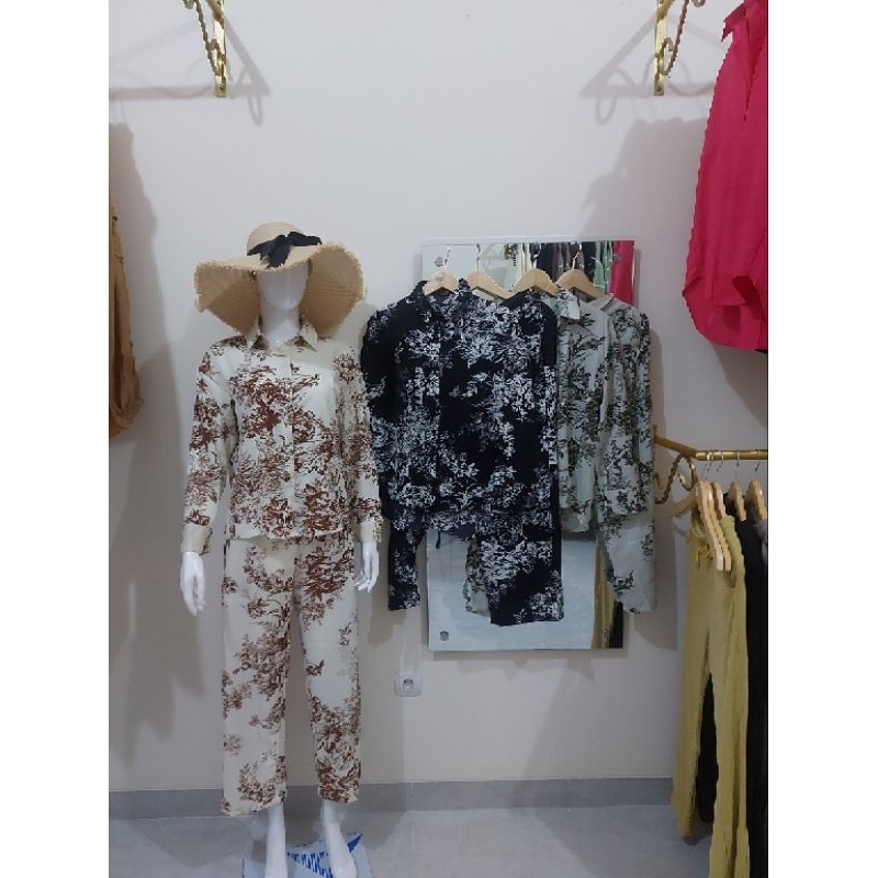 READYSTOCK ONE SET LALUNE MOTIF BUNGA / IMPORT BANGKOK