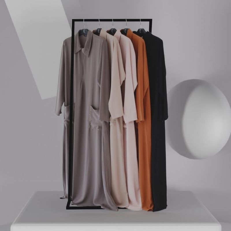 NWT SET LAEEBA MOREL S FK SHORT OUVAL BY ALJENNA