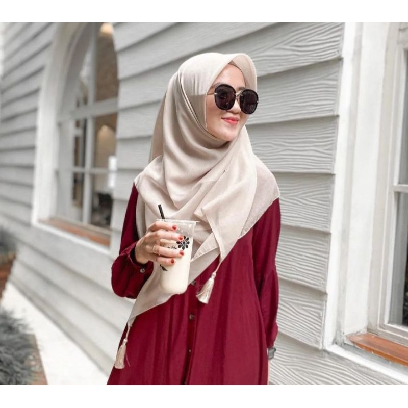 Hijab Paris Tassel Premium / Hijab segi empat tassel