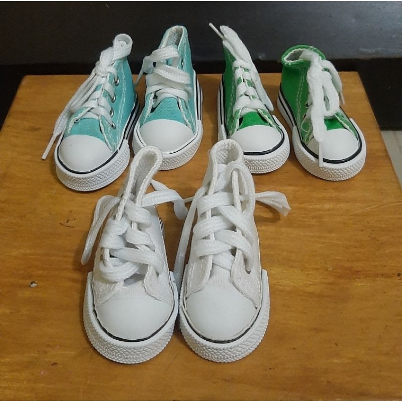 Sepatu kanvas Kpop boneka/doll 20cm