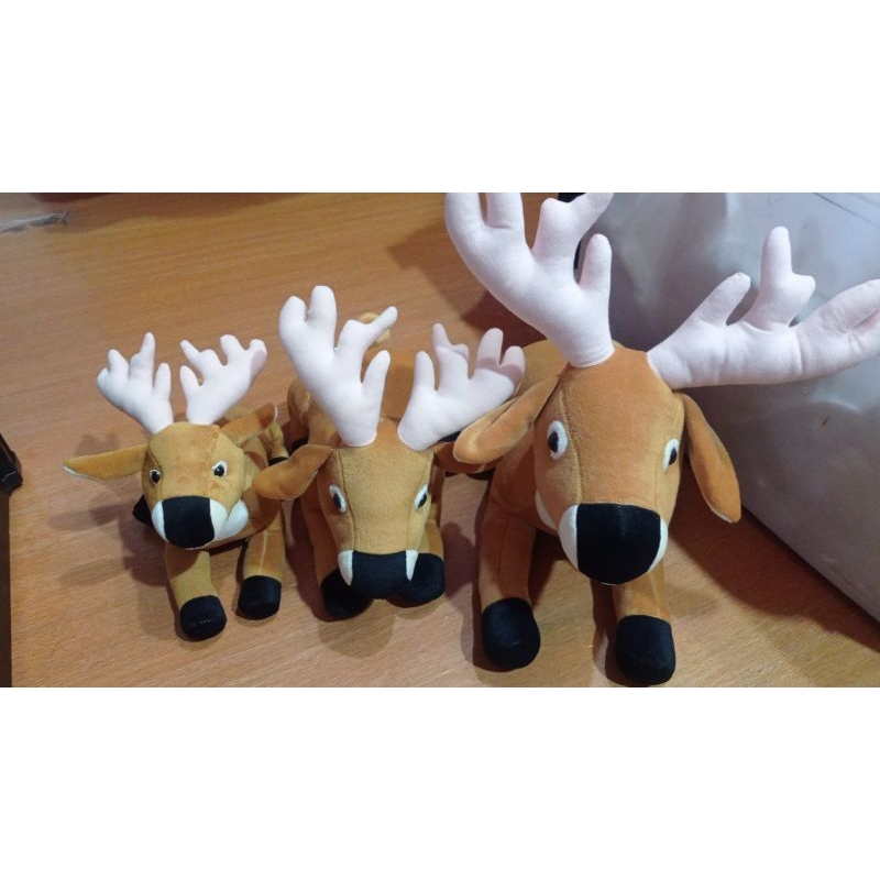 boneka rusa / rusa tanduk / rusa