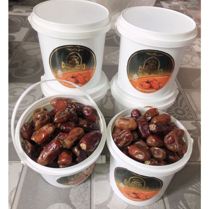 

kurma Al-Azhiim Palm Fruit