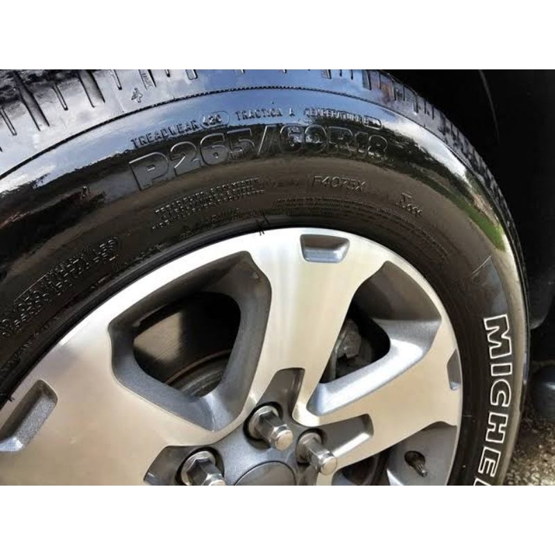 Semir ban motor mobil tahan lama pengkilap penghitam ban kendaraan wetlook hydrophobic permanen 1 liter