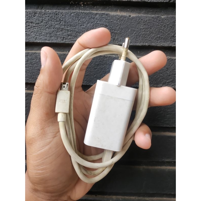 charger cori vooc Oppo f9 second masih bagus