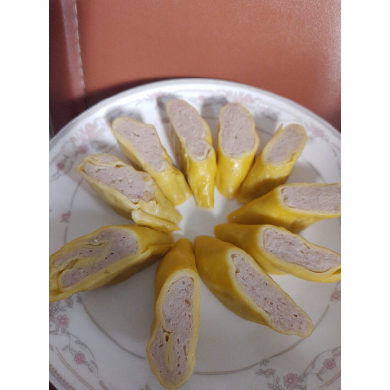 

egg chicken roll isi 10 pcs