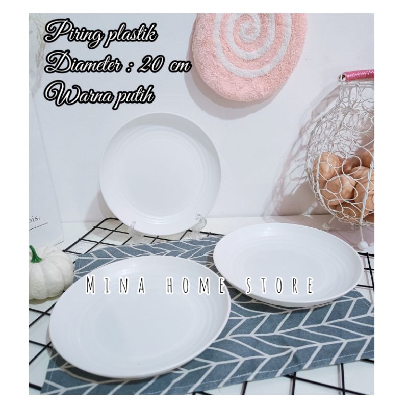 Piring plastik warna pastel