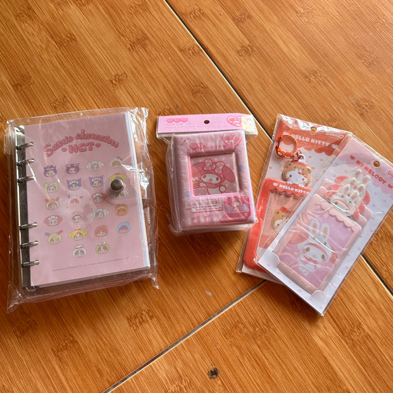 [READY STOCK INA SIAP KIRIM] Sanrio NCT duckyworld pc holder kolbuk diary