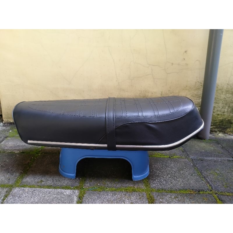 Jok Double Seat Assy Sadel Honda CB-GL CB k5 GL100 GL125 79 80 Tahun Tua  NOS Lawasan