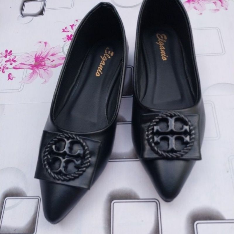 Sepatu kerja wanita elganio