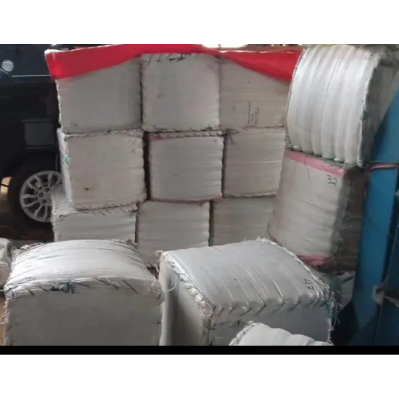 

DAUN KERING BAHAN CINCAU HITAM SUPER 1 BAL 25KG