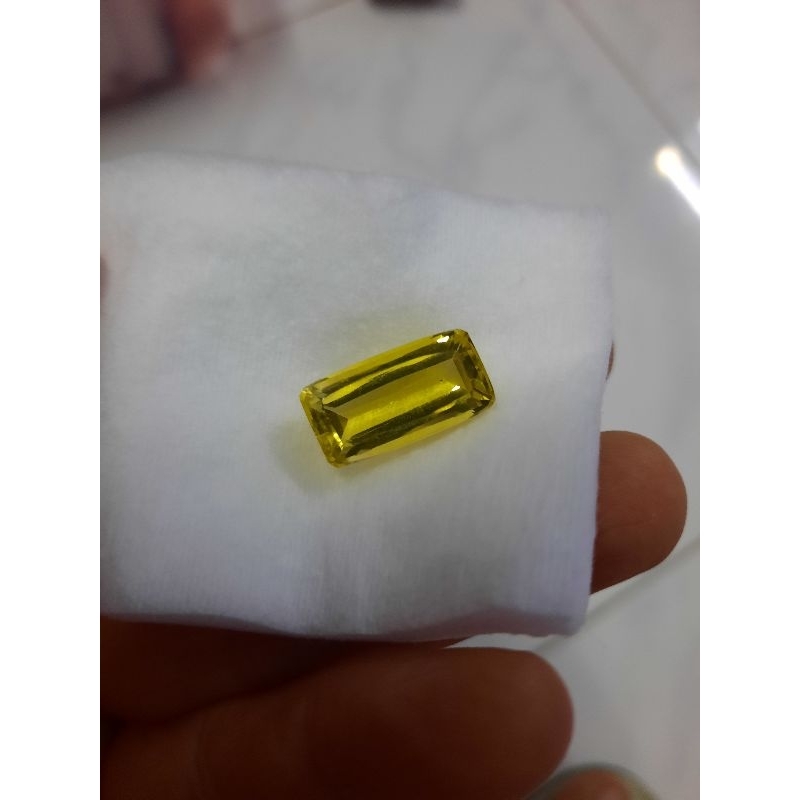 Natural lemon citrine