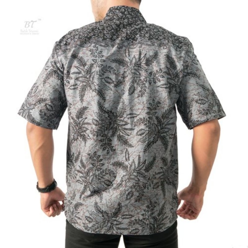 BATIK TRUSMI KEMEJA KERJA LENGAN PENDEK BERKUALITAS