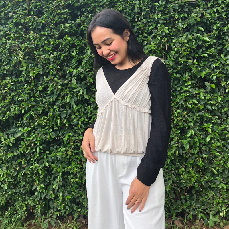 Cream Kutung Karet - Blouse Lengan Kutung - Atasan Wanita