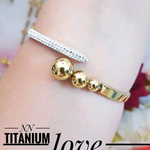 Titanium gelang wanita n700