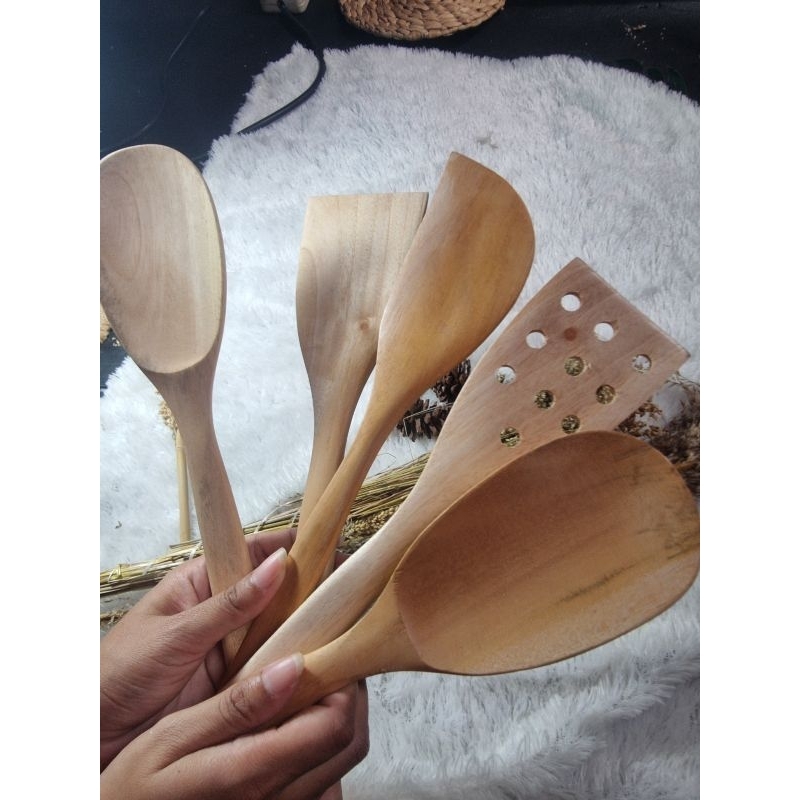 Sutil / Sendok / Spatula / Sodet Kayu Mahoni isi 5 /sutil 4 set + entong