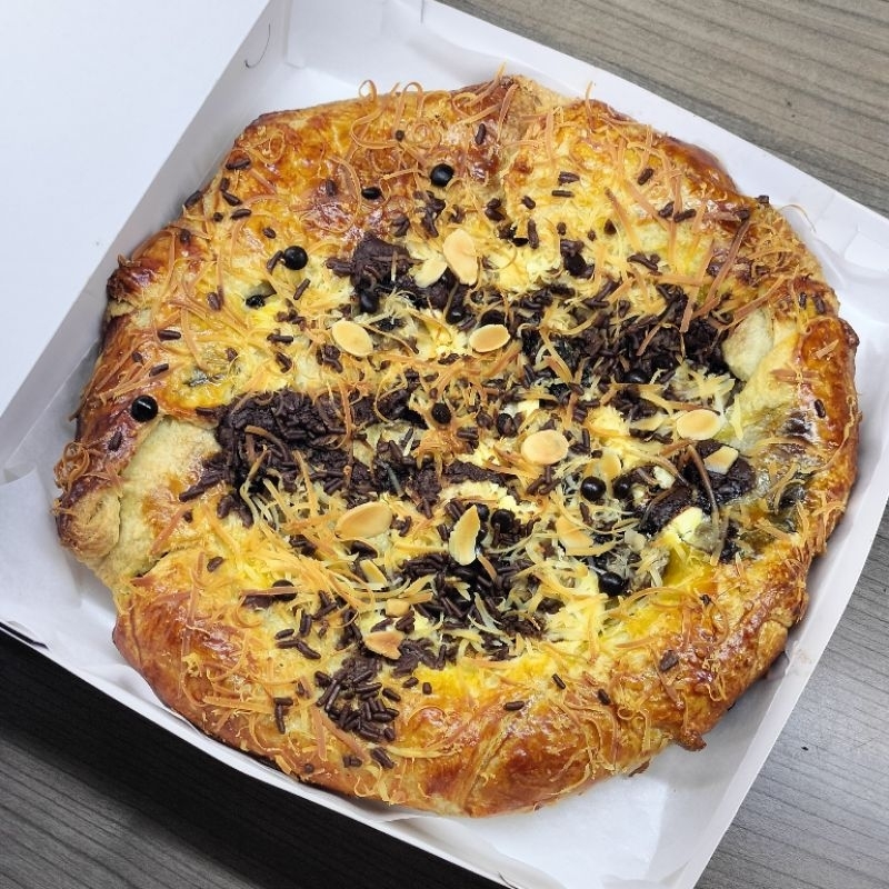 

Bolen Pizza | Pastry