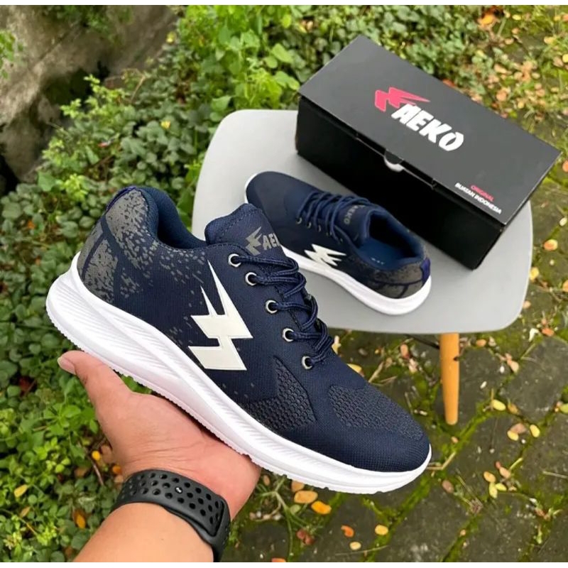 aeko premium/sepatu sneakers/kets murah