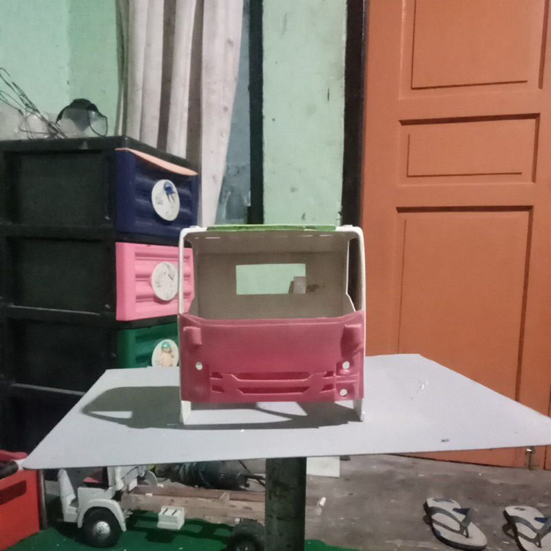 kabin miniatur truk giga