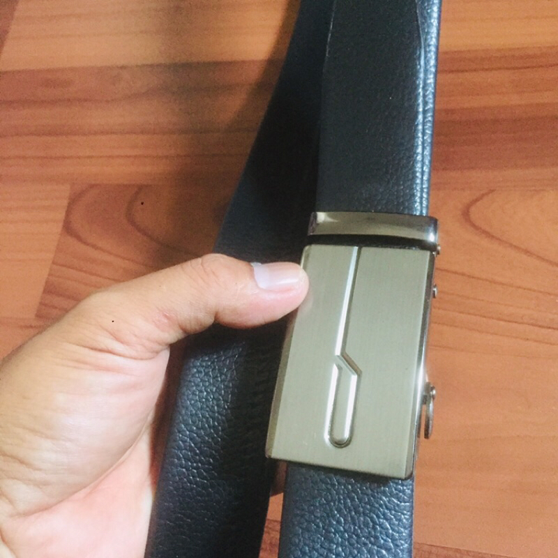 GESPER PRIA MURAH TAPI BAGUS dari anton hilmanto. model kepala rel otomatis tanpa lubang talinya dari kulit PU import anti gores #gesper #sabuk #ikatpinggang #menbelt #sabukpinggang #gesperpria #gespercoeok