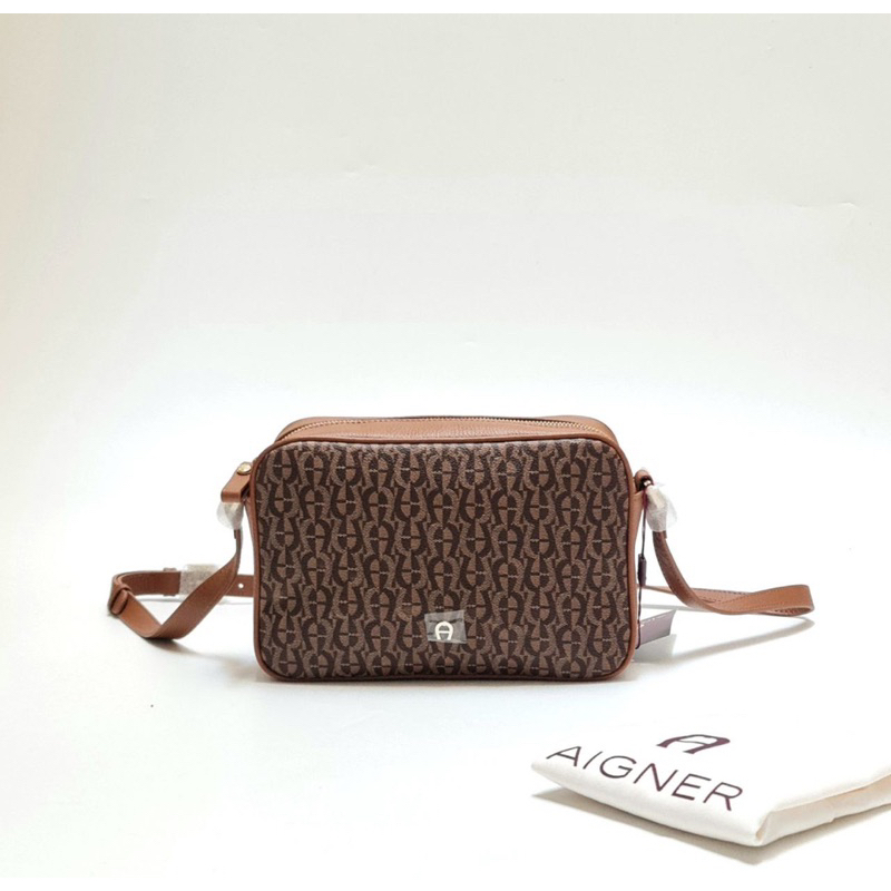 AIGNER THEA CAMERA BAG FANGO 24x16x7