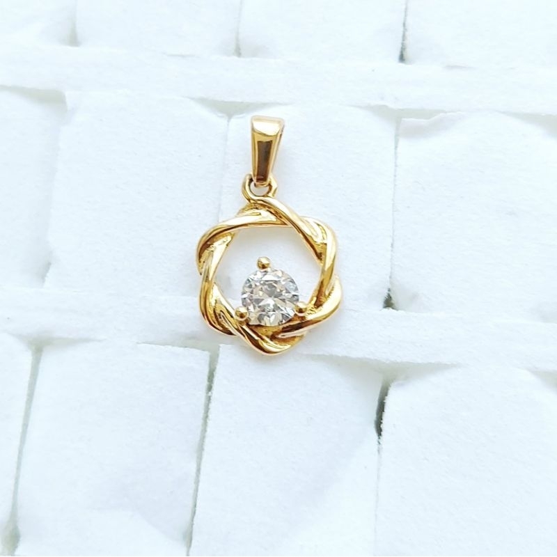 liontin kalung permata