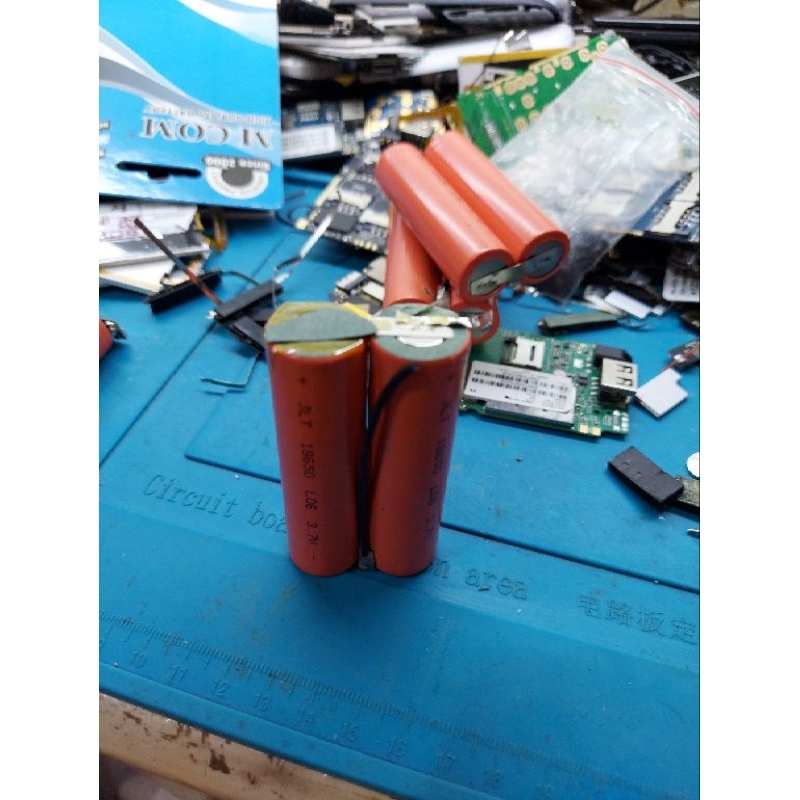 Baterai untuk refil maxtron p12 p12 bomba