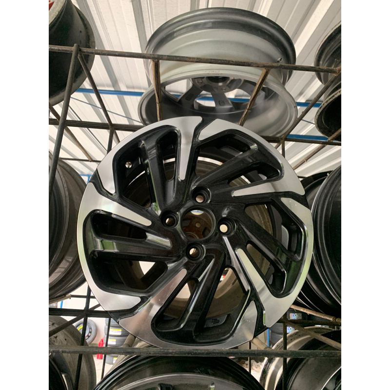 velg oem mobilio rs