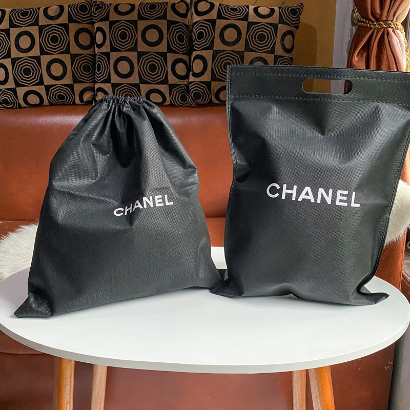 Dustbag Chanel Hitam Serut Size Medium Kantong Pelindung Tas Anti Debu