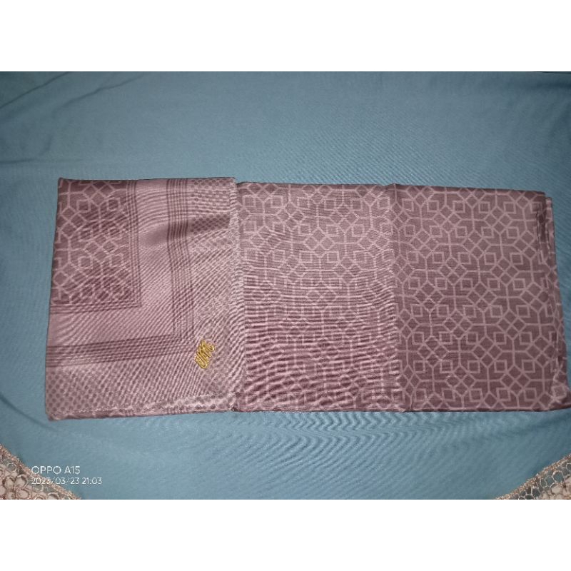 hijab segiempat kode logo um