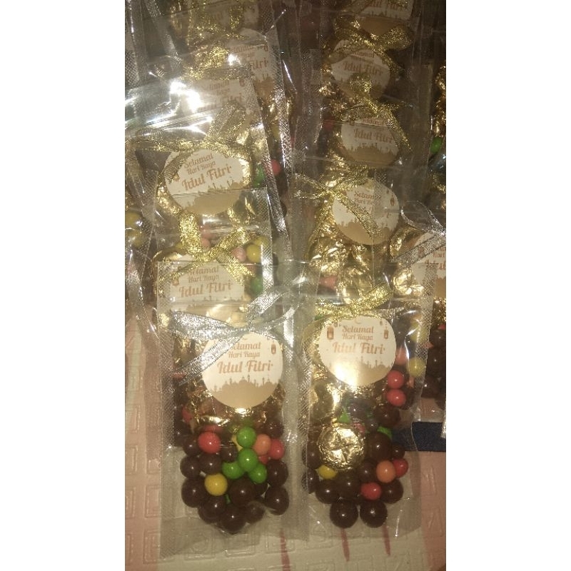 

Chocolate Mix Hampers Lebaran