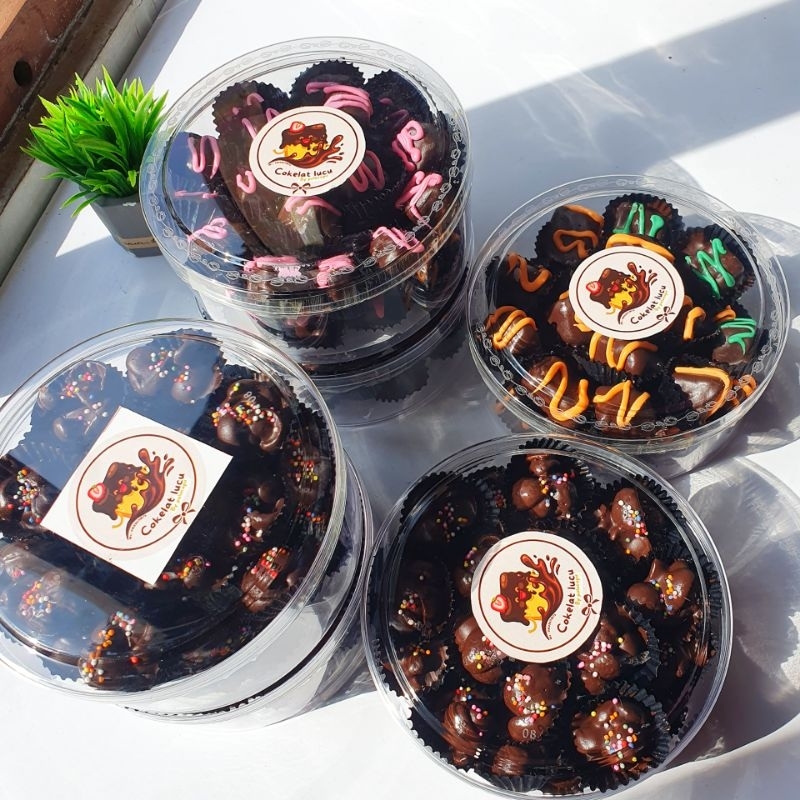 

Snack coklat jajan toples lebaran 2023 murah 500 g