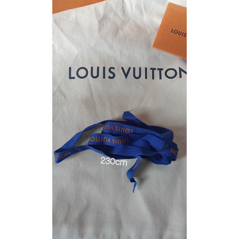 

LOUIS VUITTON RIBBON/PITA AUTHENTIC
