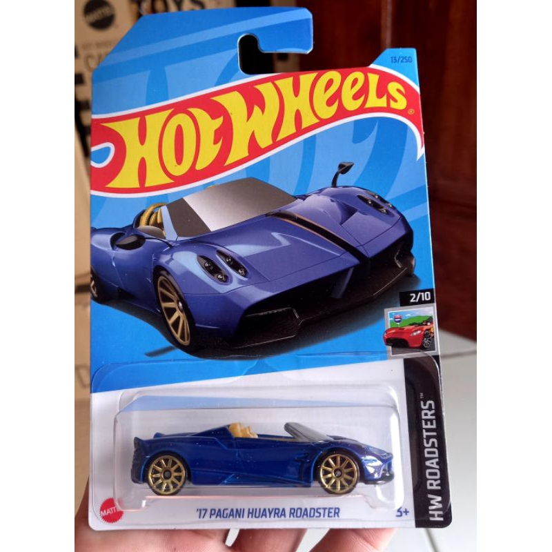 hotwheels 17 PAGANI HUAYRA ROADSTER HW ROADSTERS 2023