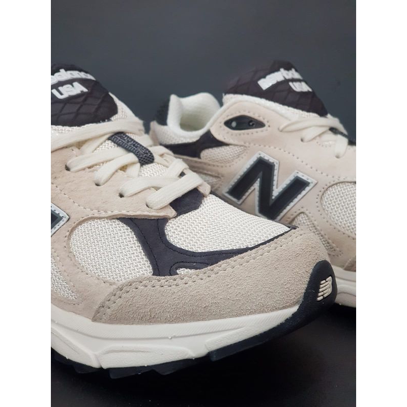 sepatu NewBalance 990v3 made in USA