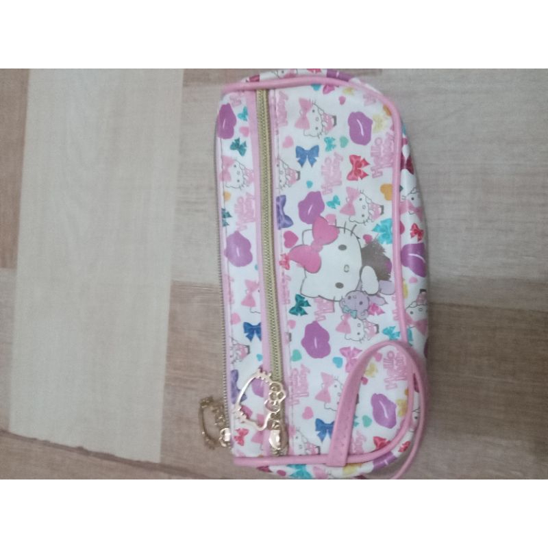 

PENCILCASE HELLO KITTY