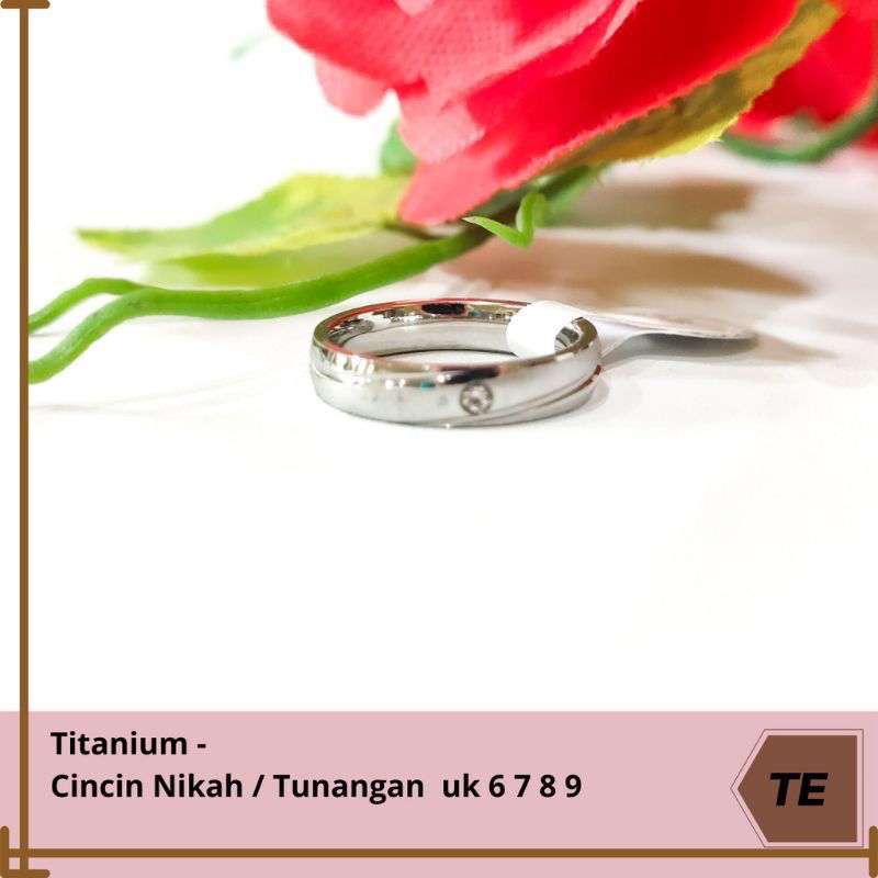 Cincin Titanium Couple Tunangan / Nikahan GOLD Anti Karat