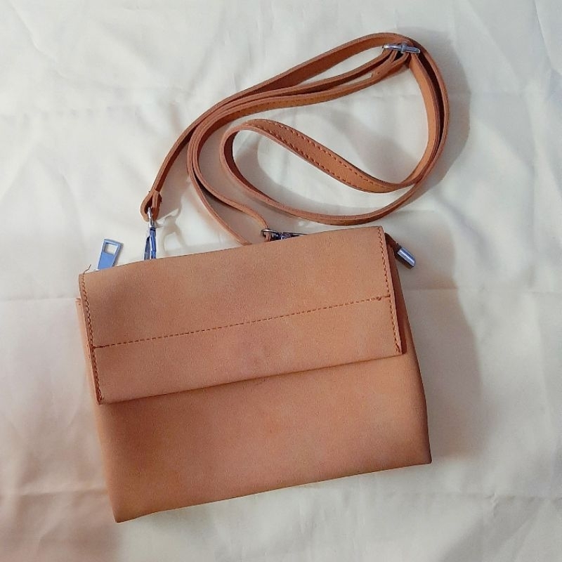 Preloved Sling Bag Tas Selempang Usupso Warna Coklat
