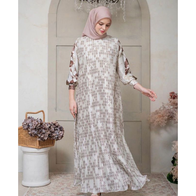 Asha Pleats Dress Heavenlights