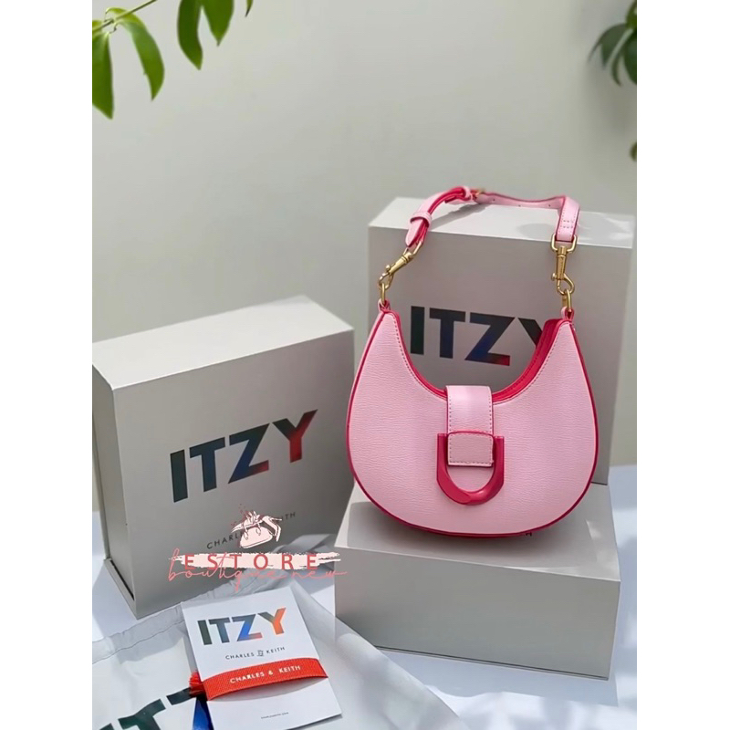 Tas Wanita Itzy Bag Best Quality (Incl Dustbag Satin &amp; Gelang)