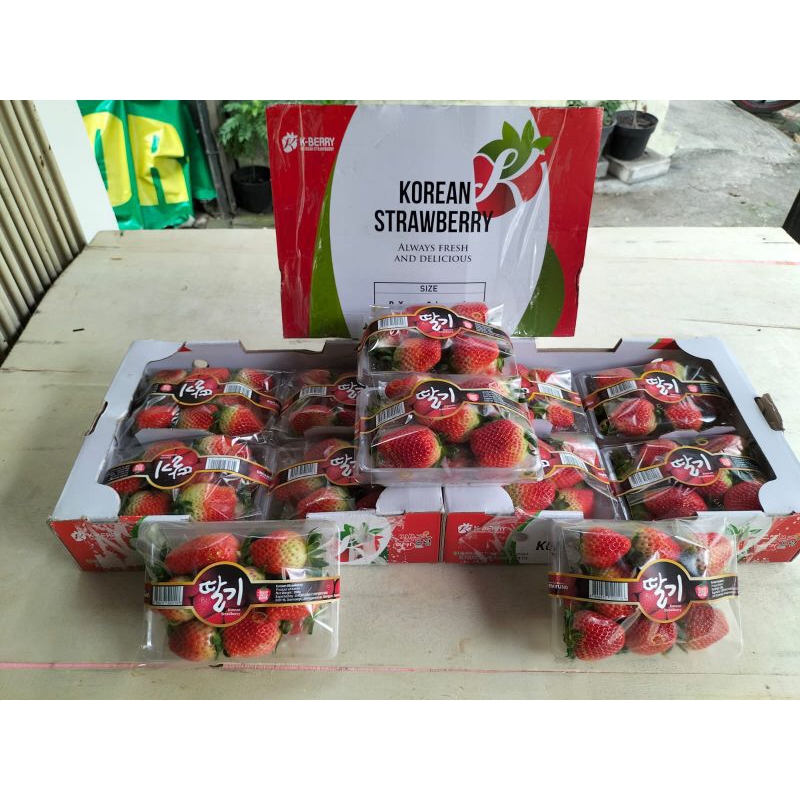 

strawberry korean 1 dus isi 4pack