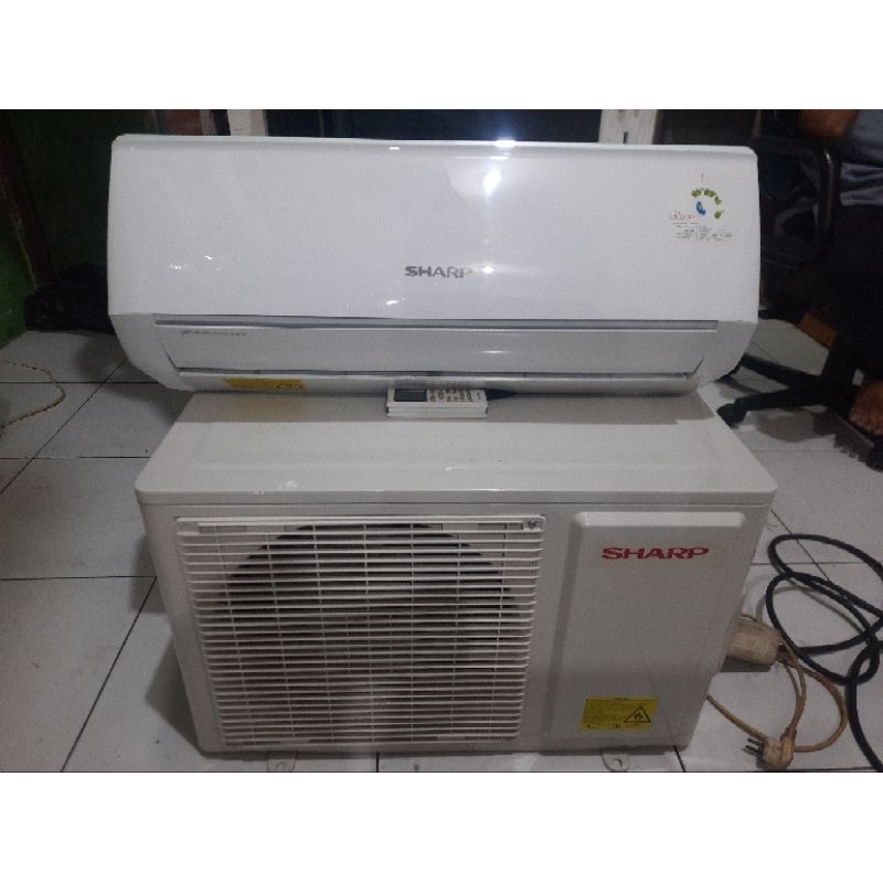 AC Sharp 1/2pk, 3/4pk, 1pk Second Bergaransi. + Pasang