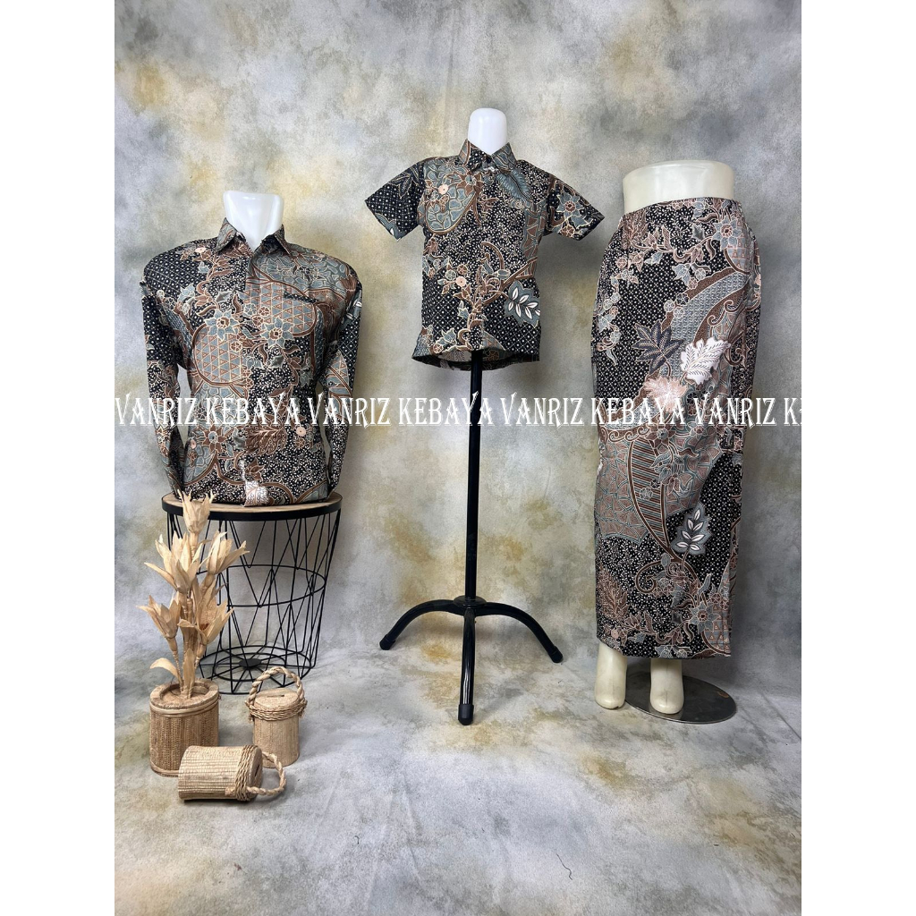 Vanriz Kebaya-Kemeja Batik Lengan Panjang Couple Anak Dan Rok Span