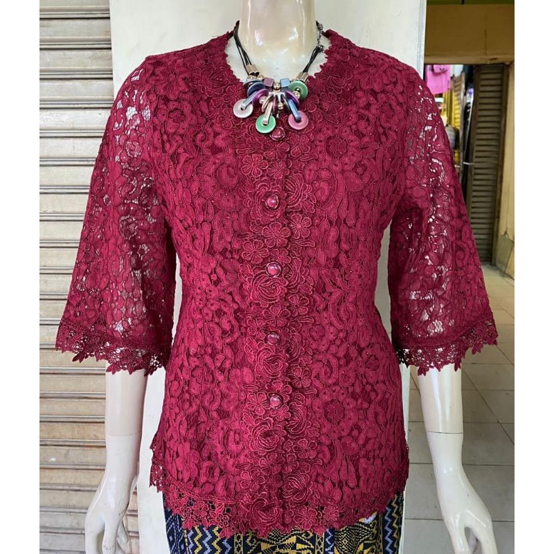 Atasan brukat CZ kerah V