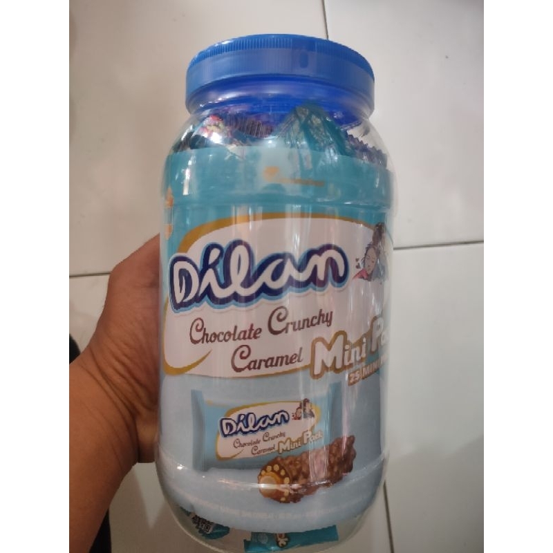 

Dilan coklat toples