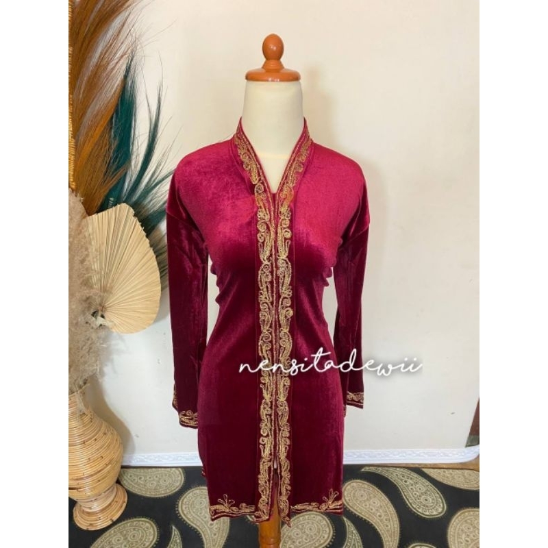 Kebaya Bordir Panjang, Model Kartini - Maroon