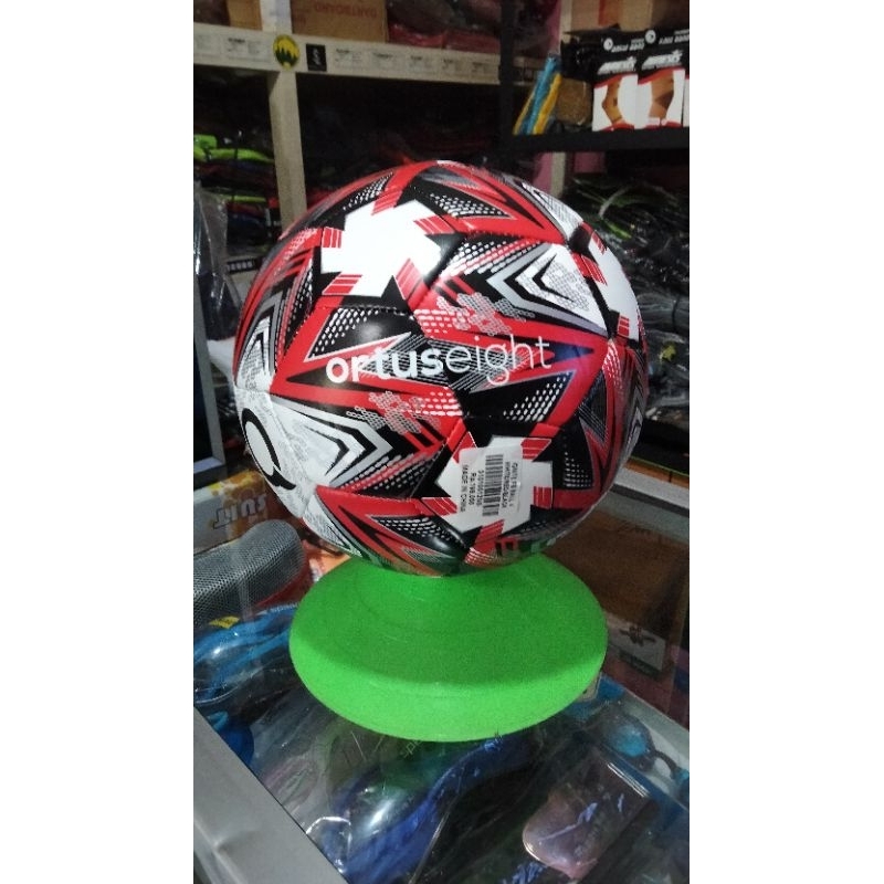 Bola sepak ortuseight